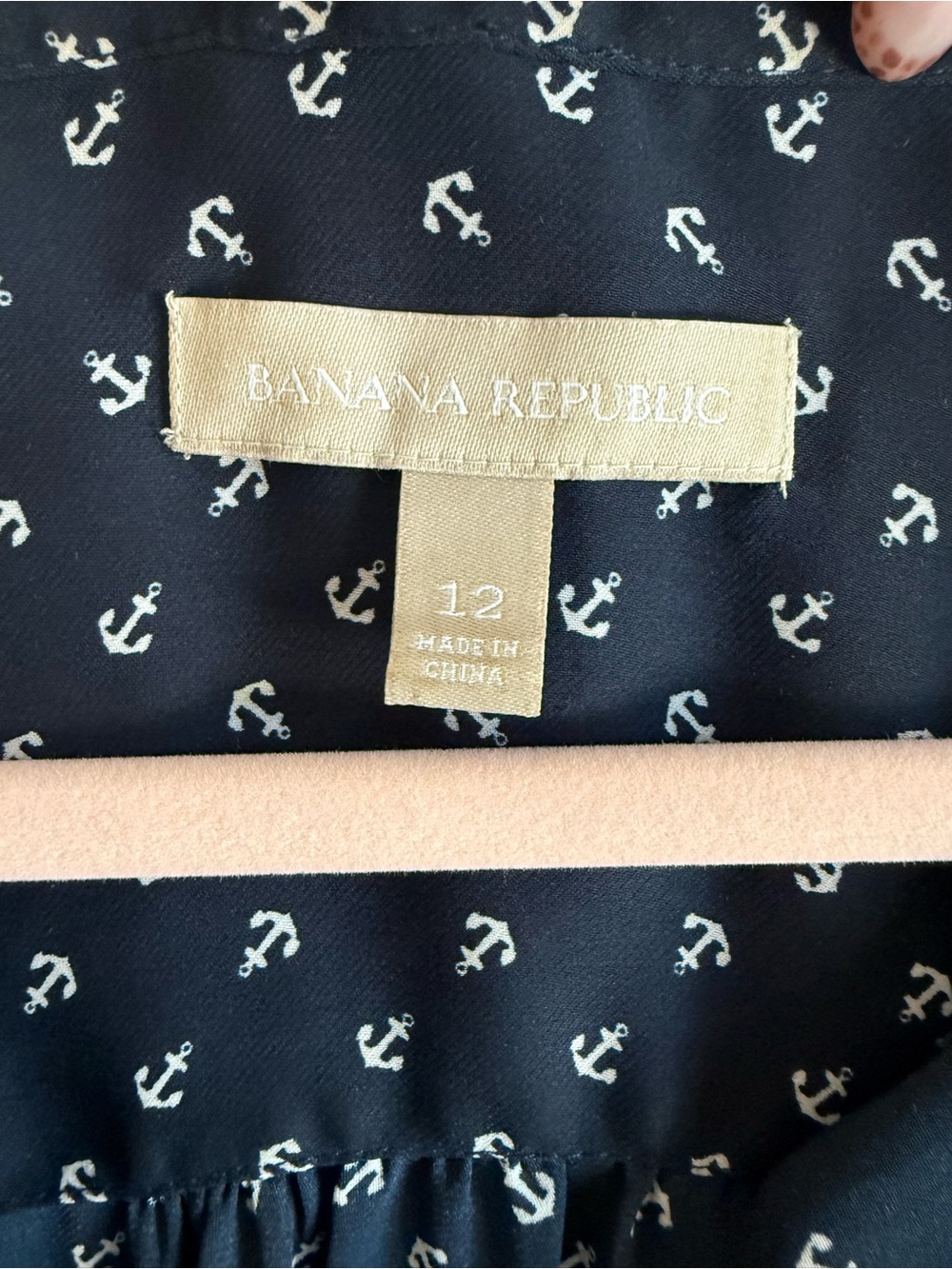 Banana Republic Size 12 Nautical anchor Blouse. - Picture 3 of 7